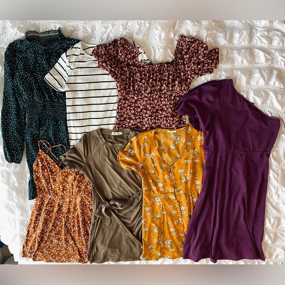 Medium dresses bundle (7)